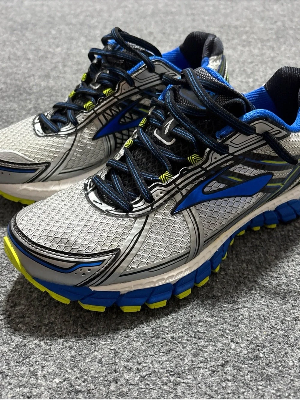 Brooks Silver Blue Black Neon Yellow Athletic Running Shoes